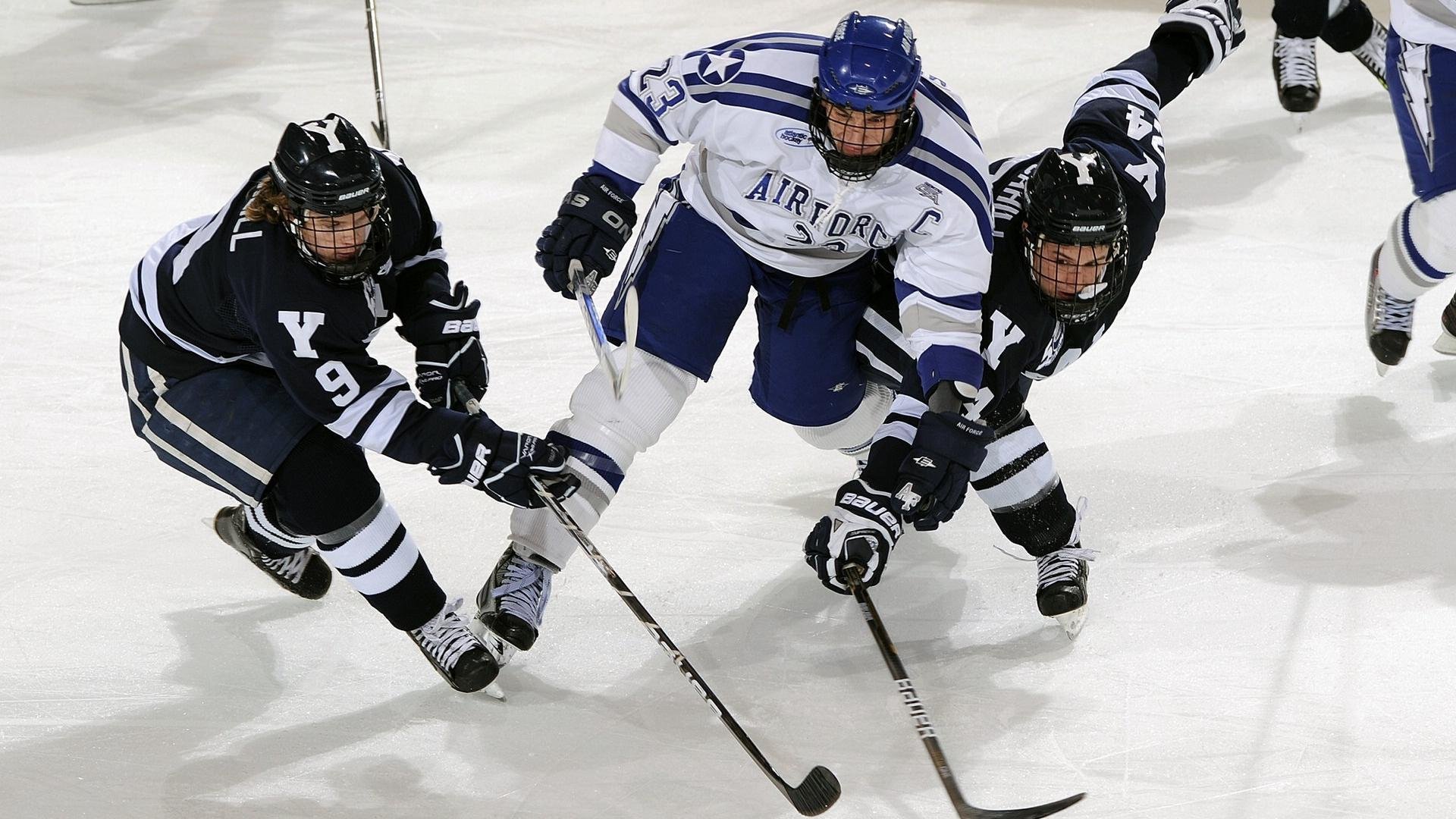 意大利马术队在2024年欧洲三项赛锦标赛中获得团体银牌，展现强大实力。