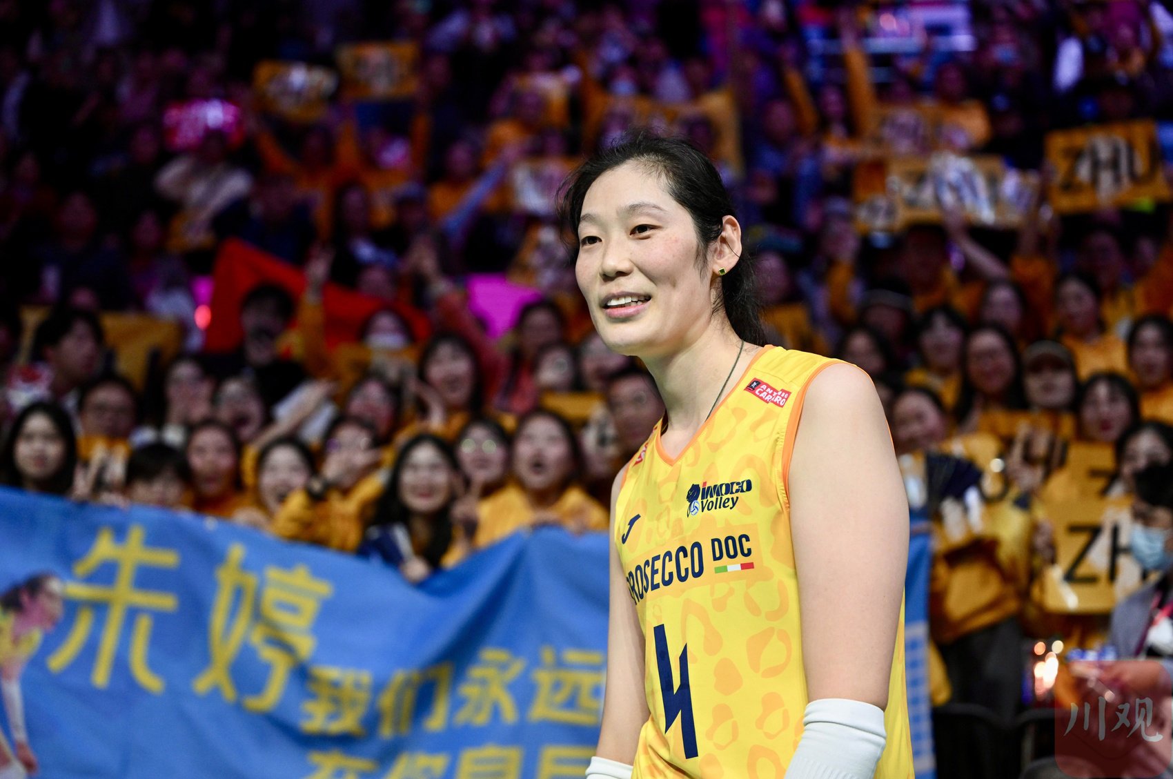 中国女排3-2逆转巴西，朱婷王者归来