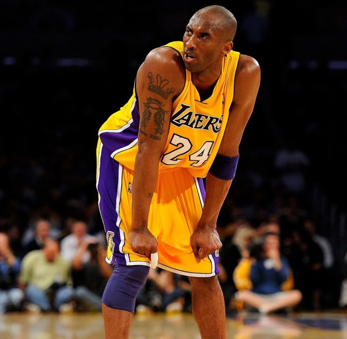 米兰网官网首页-“NBA历史上的经典时刻，让球迷感动不已！”