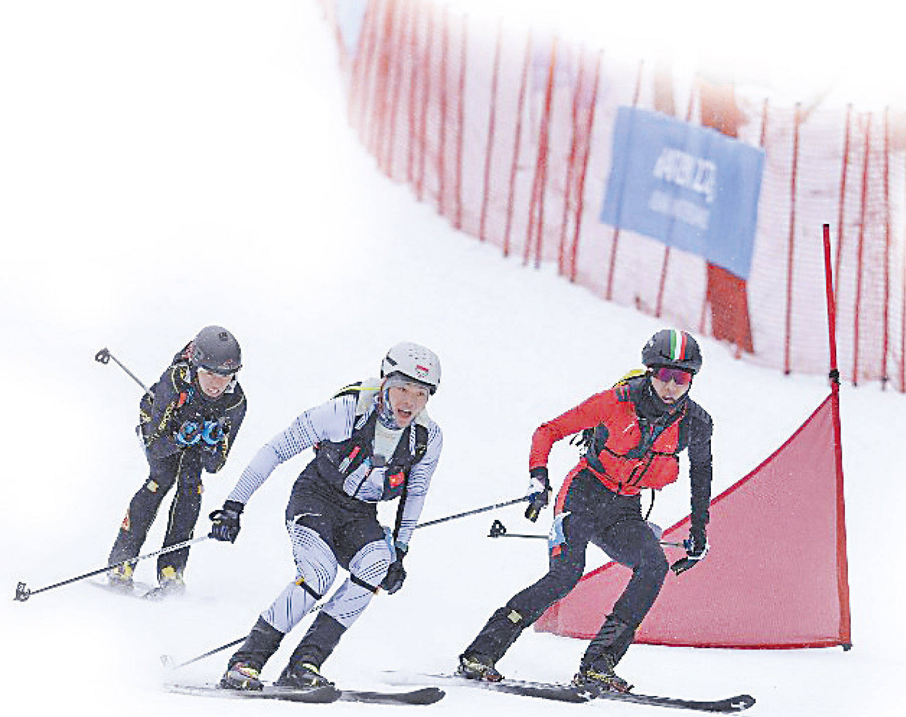 米兰app下载-“冬季滑雪赛季启动，选手们准备迎接挑战！”