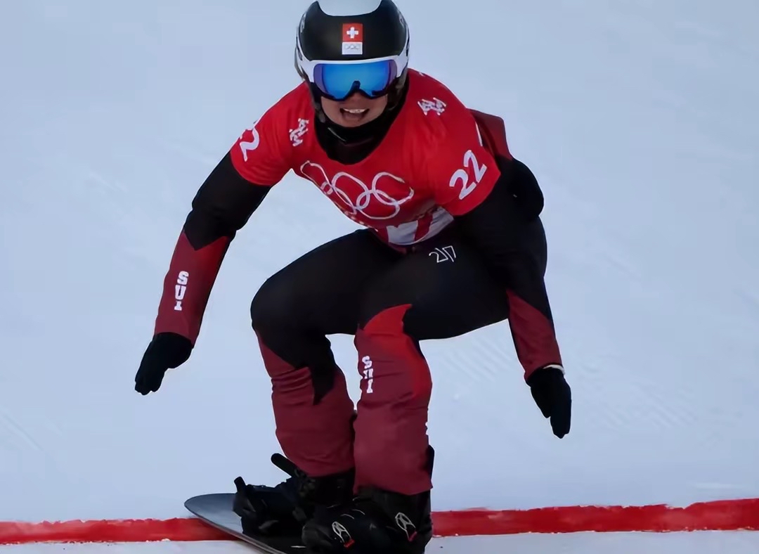 米兰官方网站-“冬季滑雪赛季启动，选手们准备迎接挑战！”